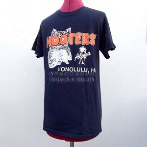 Hooters Honolulu T-Shirt, Hawaii aloha owl rare!